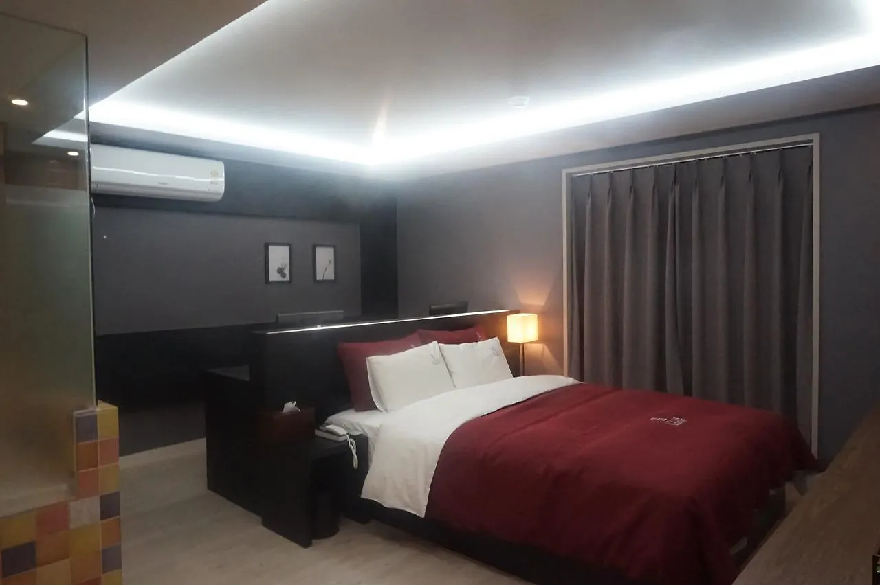 Louis Hotel 부산광역시