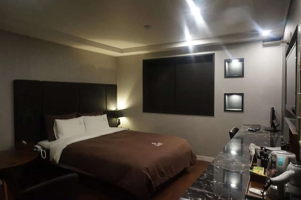 Louis Hotel 부산광역시