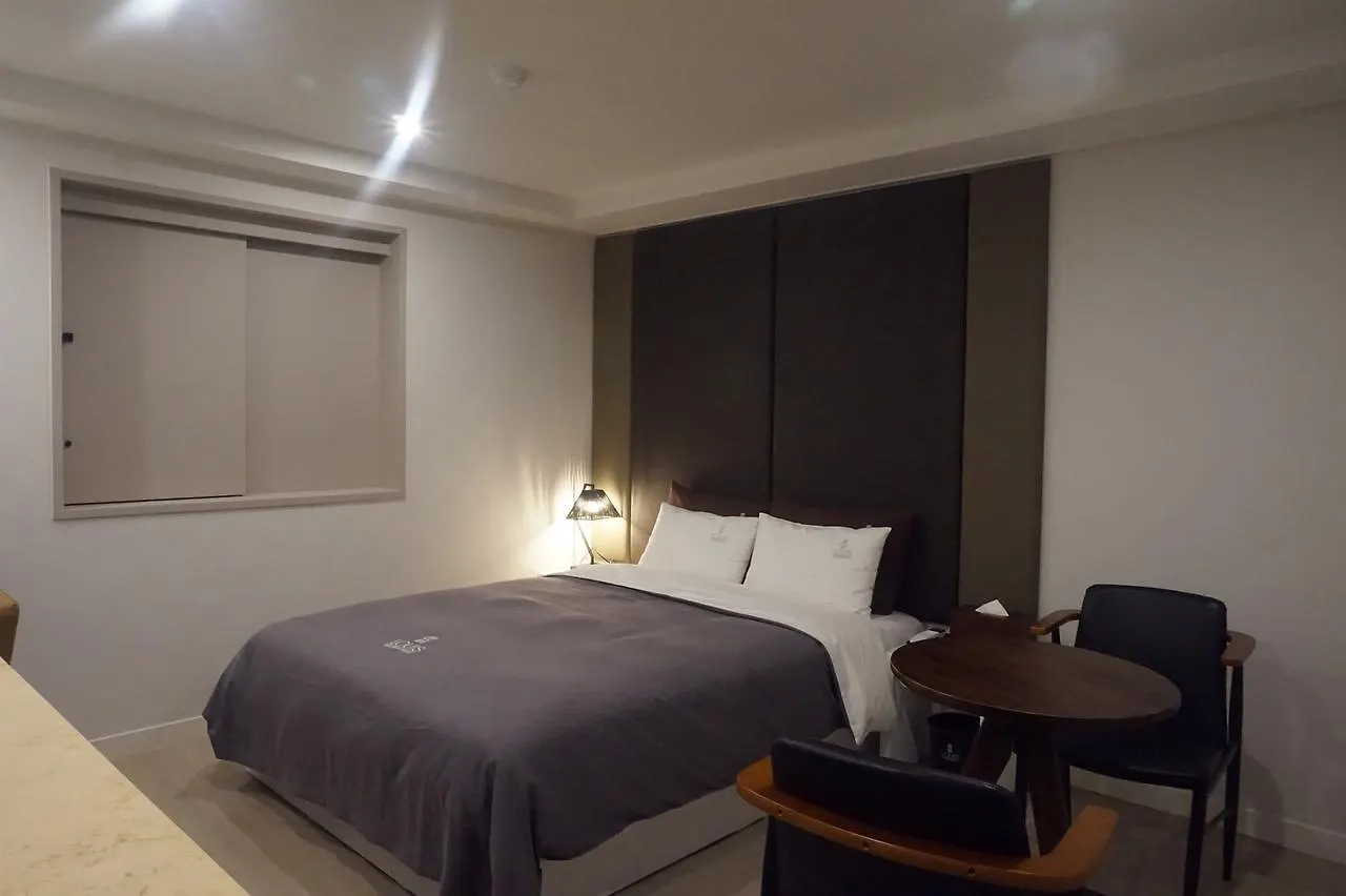 Louis Hotel 부산광역시 3*,